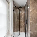 Guestready - Mercadores 150 *